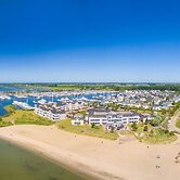 Villa in Hellevoetsluis Near North Sea Beach