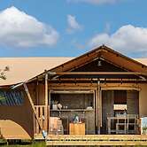 Nice Tent Lodge With Bathroom, Near a Lake