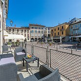 Il Nido Del Cigno Pied Dans l eau