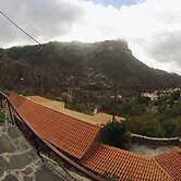 House Sleeps6-parking-garden-pool in Summer-pet