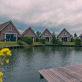 Spectacular Villa by the Lake