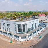 Stay And Homely Quintessential Hotel