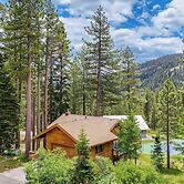 Close to Ski Slopes: Tahoe Ski Chalet w/ Fireplace