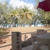 Seaside Escape: Luxury Beach House With Ocean Views