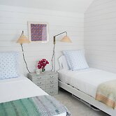 Beachfront Bliss: Luxury Dunmore Town Home With Pool