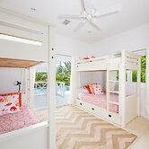 Luxury Villa: Private Beachfront Escape