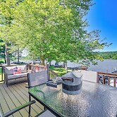 Cottage on Lamoka Lake w/ Deck, Grill & 3 Kayaks