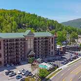 Luxurious Condo Pool Fireplace Hiking