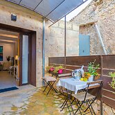 Es Reco in Costitx With 2 Bedrooms and 2 Bathrooms