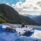 Luna Volcán, Adventure SPA - formerly Luna Runtún