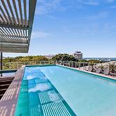 Lux Retreat - Waterfront Gym Prime Location