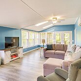 Bayfront Steuben Home w/ Screened Porch & Fire Pit