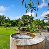 Coconut Hut 2 Bedroom Home by RedAwning