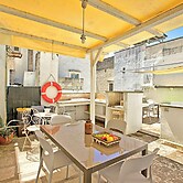 Cozy Courtyard Retreat in Salento