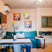 Urban Living Minicasa Nomad - Kalamata s Hideaway