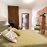 Sohora s Spring Sanctuary - Paradise Courtyard Gem