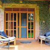 Country lake resort Garuga