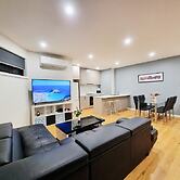 Rosie Townhouse - Modern and Comfortable Home