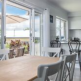 Coastal Relaxation in Banora