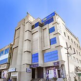 Fabhotel White Clouds