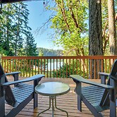 Port Orchard Lakefront Cabin w/ Fire Pit & Grill!