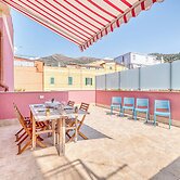 Merlo E - town center & private parking