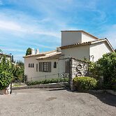 Mandelieu Villa With Rooftop