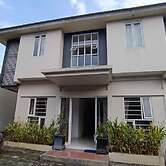 Capital O 94128 The Bale Teras't