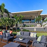 Water-front Paradise Pool - BBQ - Balcony Dining