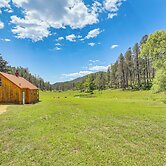 Remote Custer Cabin w/ Fire Pit & Near State Park!