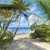 MOOREA CHILL AND BEACH LODGE