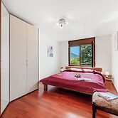 Vernate Lugano Lake Sweet View