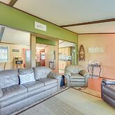 Picturesque Webster Getaway w/ On-site Lake Access