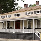 Kingston Carriage House