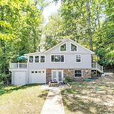 Lakefront Lusby Home w/ Fire Pit: 3 Mi to Beach!