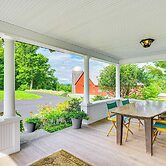 Idyllic Vermont Farmhouse: Mtn Views on 200 Acres!