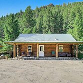 Cozy Melrose Cabin w/ Fire Pit: Walk to River!