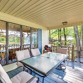 Waterfront Wheeler Lake Home w/ Furnished Deck