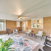 Movie Room & Home Gym: Sinking Spring Home!