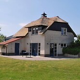Thatched Villa With Bath in a Holiday Park