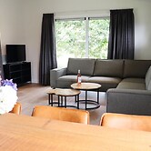 Chalet Retreat With Pool