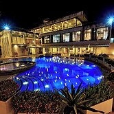 Insignia Hotels & Resorts