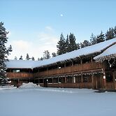 Willamette Pass Inn