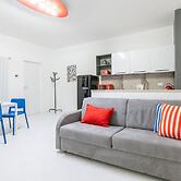 Chic Pop Apartment in Livorno