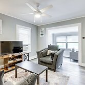 Easthampton Apartment Near Breweries & Rail Trail!