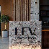 LEV Lifestyle Hotel - Maestro