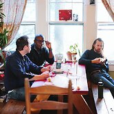 Bon Paul & Sharky's Youth Hostel