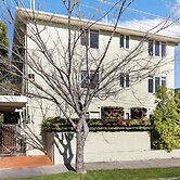 Windsor Apartments by Urban Rest