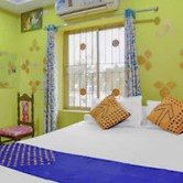 Goroomgo Nirmal Guest House Guwahati