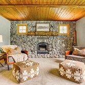 Picturesque Lake Elmo Cottage w/ Fire Pits!